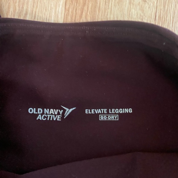Old Navy Active Elevate Legging - Picture 4 of 4